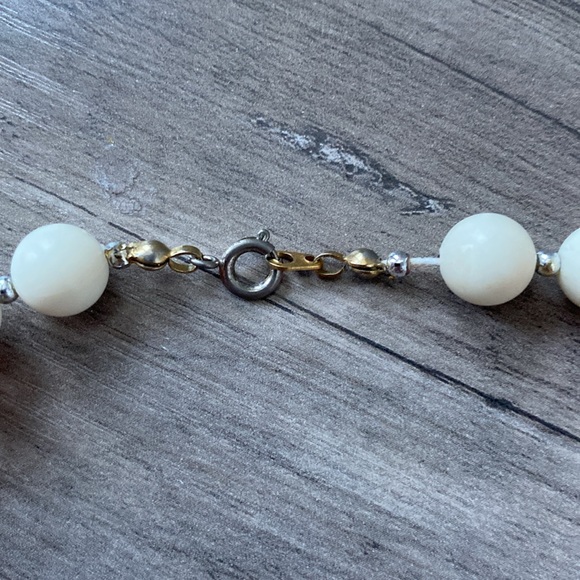 VTG Orange Pumpkin Shape Beads Shaded In Color With Small White Beads Ac… - Picture 5 of 5